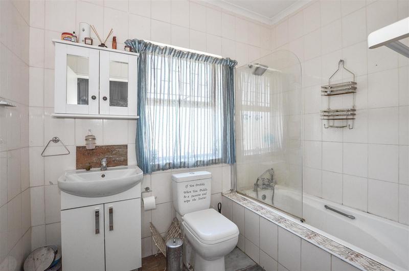 2 Bedroom Property for Sale in Labiance Estate Western Cape